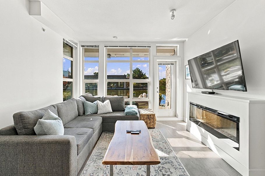 115 3602 Aldercrest Drive North Vancouver, BC - 14