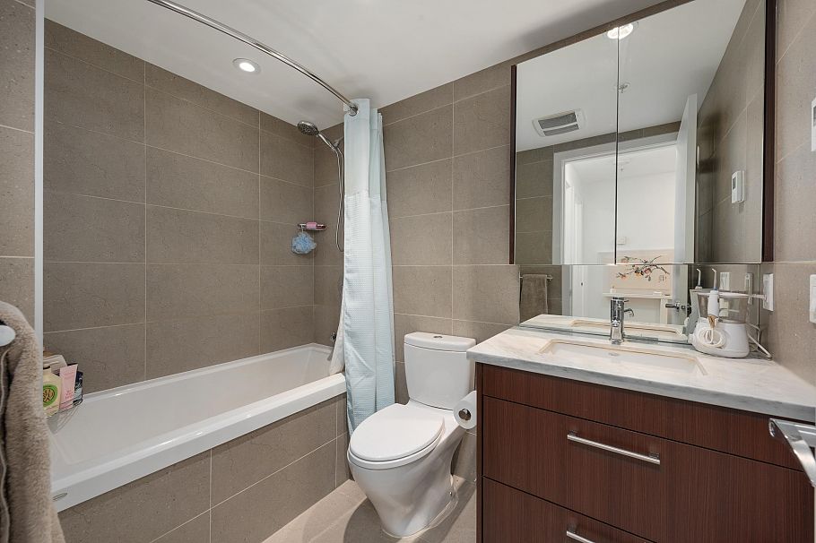 253 108 W 1st Avenue Vancouver, BC - 23