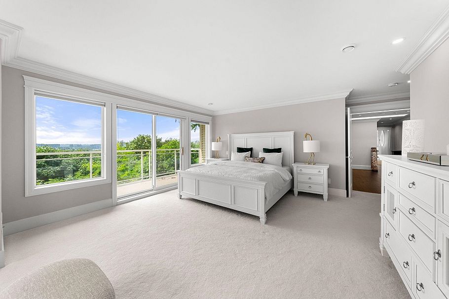 1259 W Keith Road North Vancouver, BC - 20