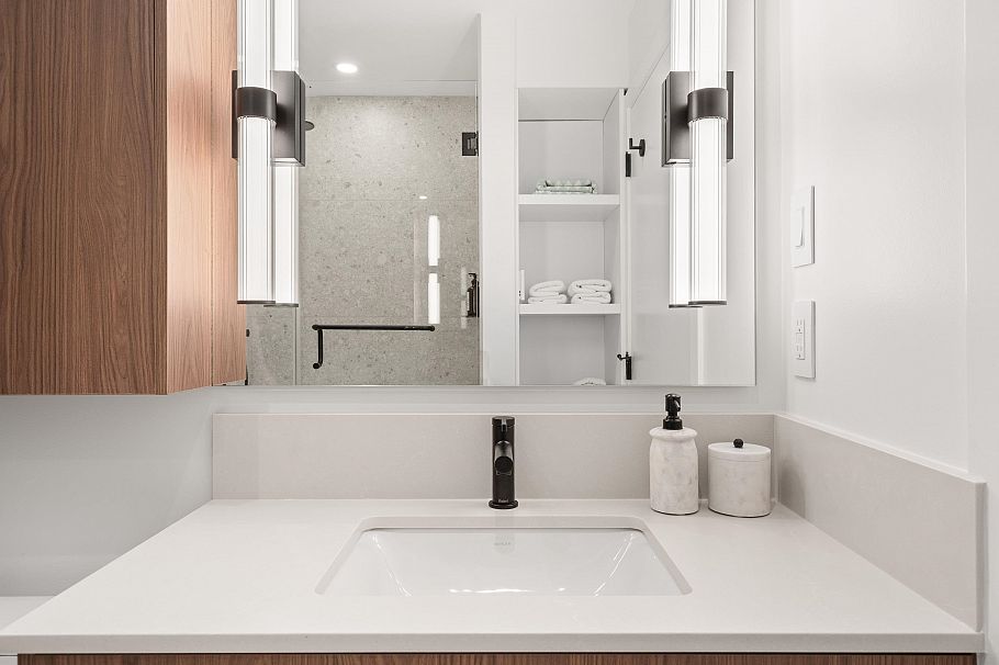 1 2240 E 40th Avenue Vancouver, BC - 28