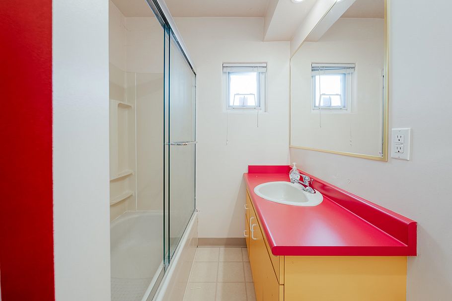 3089 E 1st Avenue Vancouver, BC - 11