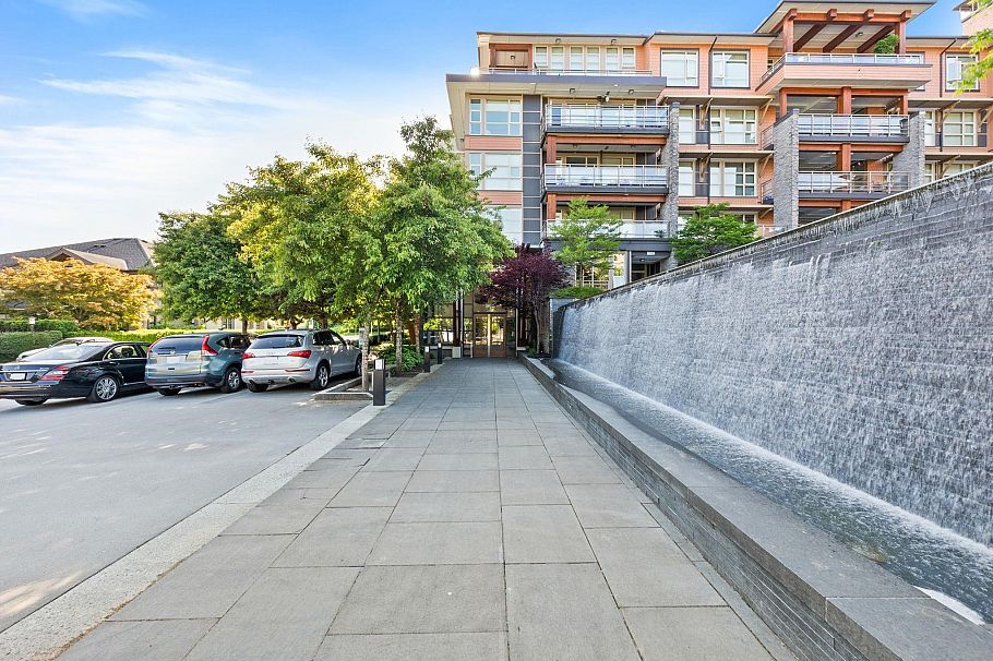 115 3602 Aldercrest Drive North Vancouver, BC - 6
