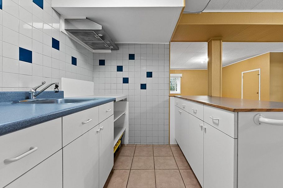 2621 Cambridge Street Vancouver, BC - 26