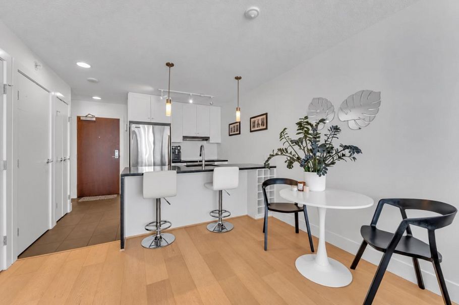 2102 888 Homer Street Vancouver, BC - 10