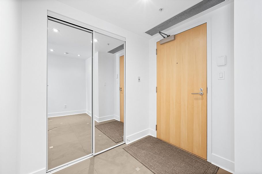 2302 1205 W Hastings Street Vancouver, BC - 29