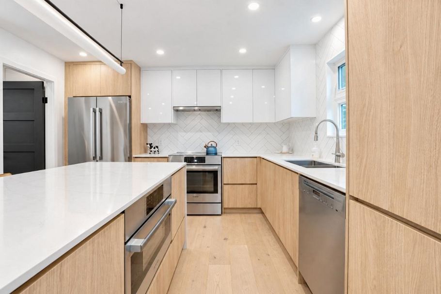 174 W 16th Avenue Vancouver, BC - 16