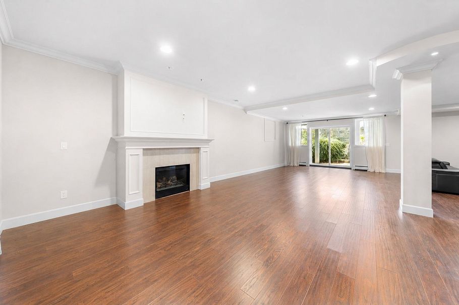 1259 W Keith Road North Vancouver, BC - 40