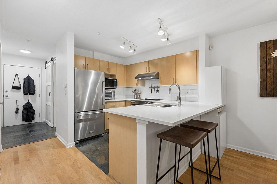 112 147 E 1st North Vancouver, BC - 8