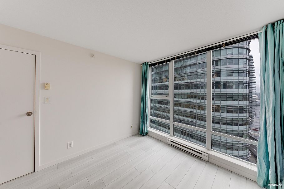 1509 111 W Georgia Street Vancouver, BC - 23