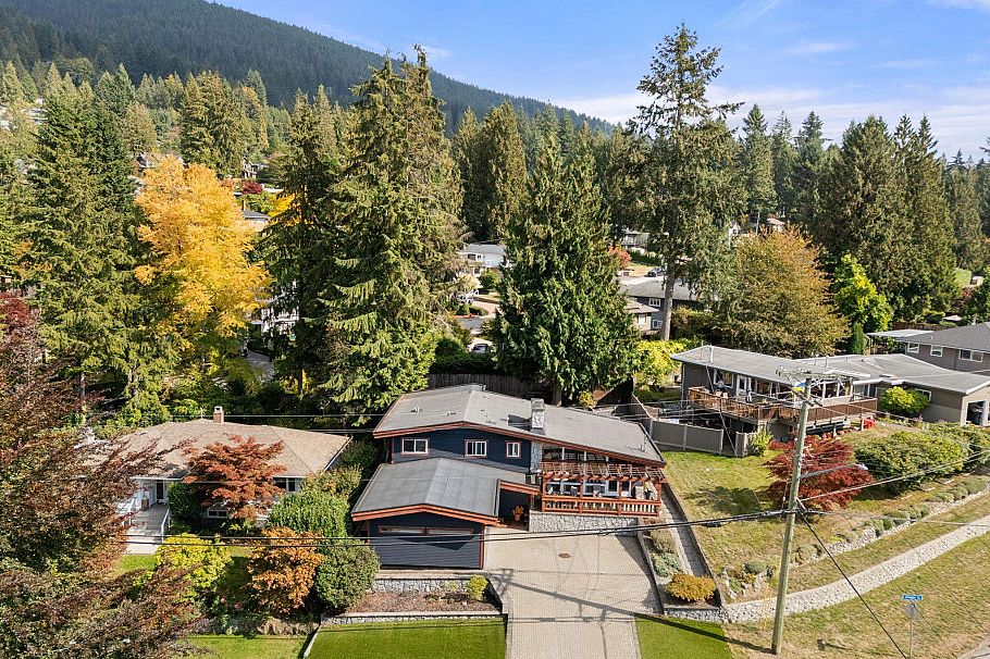 4506 Ranger Avenue North Vancouver, BC - 34