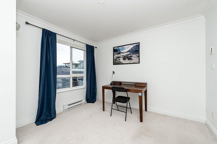 302 128 W 21st Street North Vancouver, BC - 14