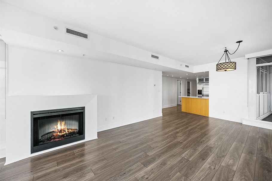 2302 1205 W Hastings Street Vancouver, BC - 9