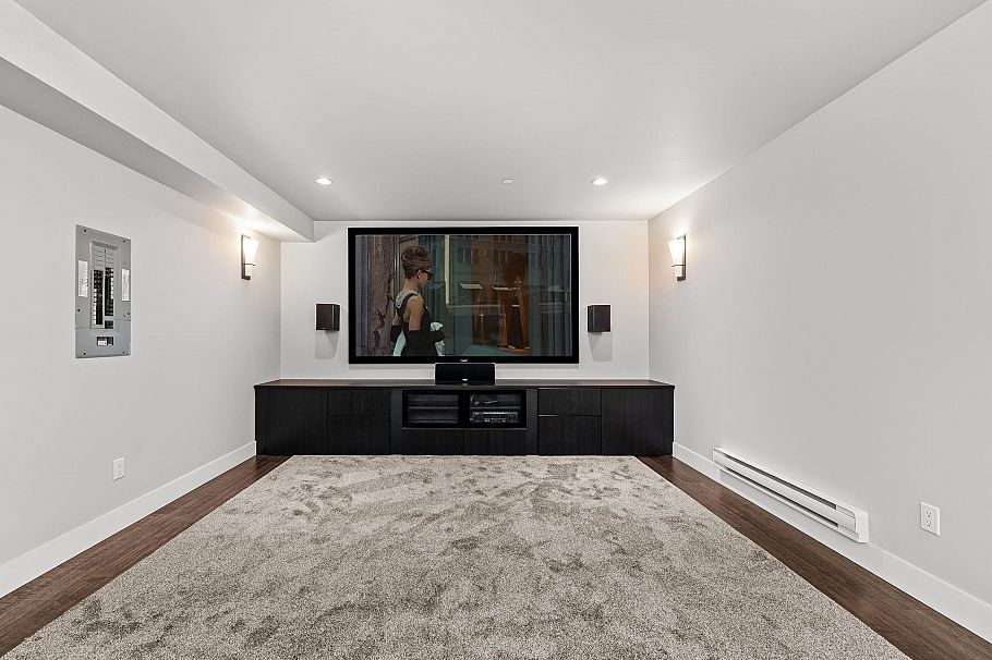 1 651 W 14th Street North Vancouver, BC - 28