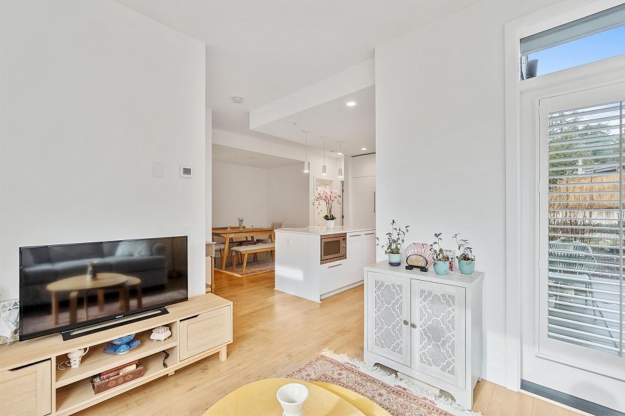 176 2035 Glenaire Drive North Vancouver, BC - 12