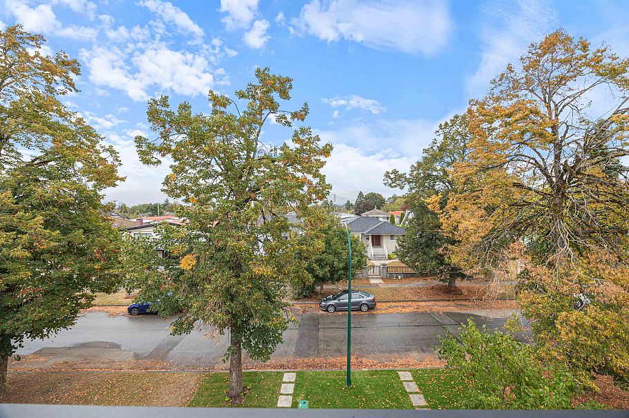 1 2070 E 26th Avenue Vancouver, BC - 29