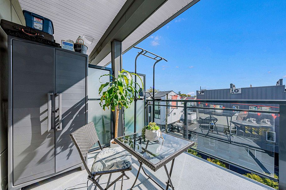 303 625 E 3rd Street North Vancouver, BC - 25