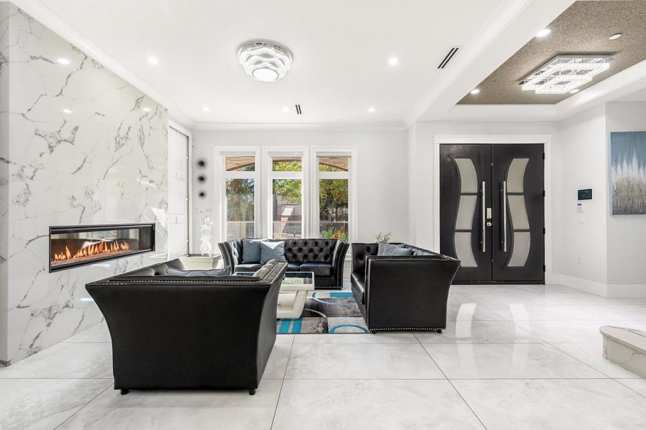 3419 E 48th Avenue Vancouver, BC - 8