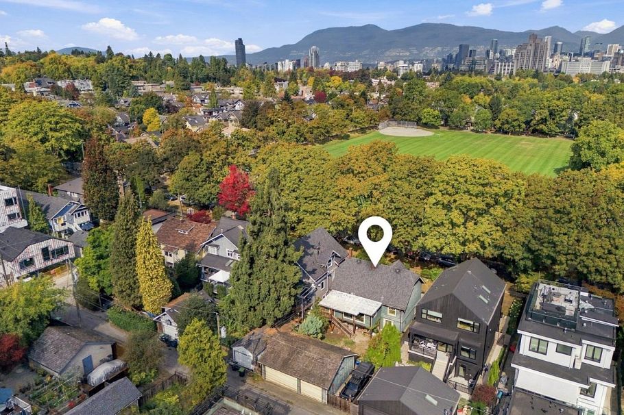 840 W 22nd Avenue Vancouver, BC - 15