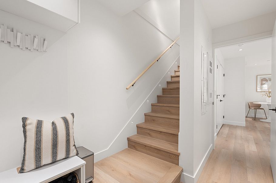 1 2240 E 40th Avenue Vancouver, BC - 39