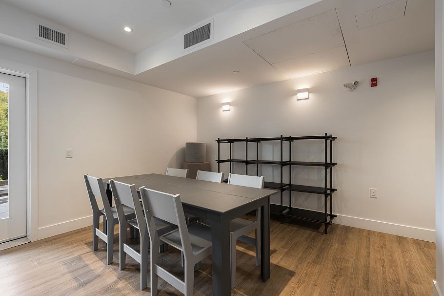 308 5089 Quebec Street Vancouver, BC - 26