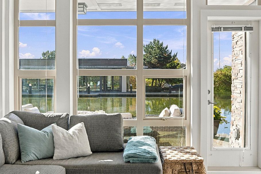 115 3602 Aldercrest Drive North Vancouver, BC - 16