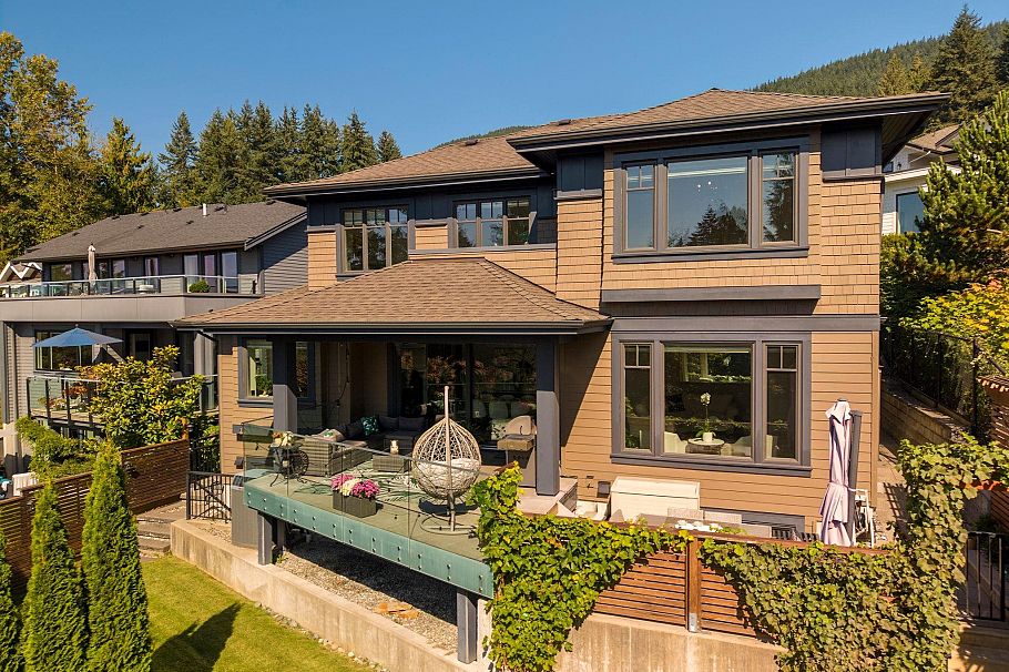 285 Monteray Avenue North Vancouver, BC - 39