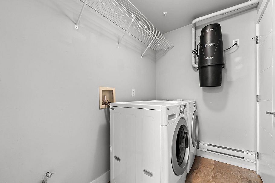 1 651 W 14th Street North Vancouver, BC - 30