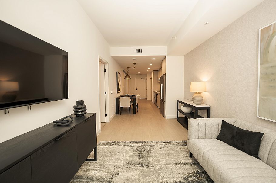 358 422 E 3rd Street North Vancouver, BC - 5