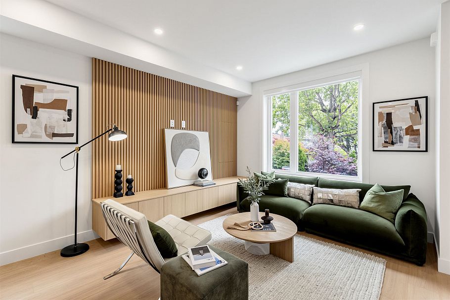 1 3268 E 18 Avenue Vancouver, BC - 32