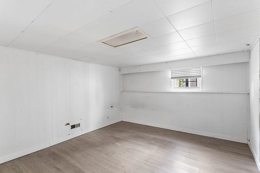 3186 E 28th Avenue Vancouver, BC - 22