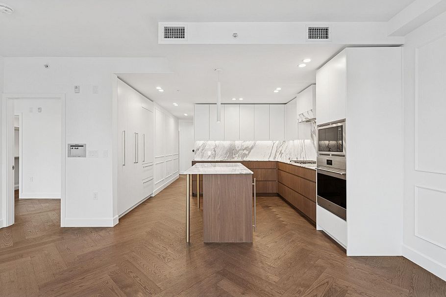 101 3668 W 10th Avenue Vancouver, BC - 11