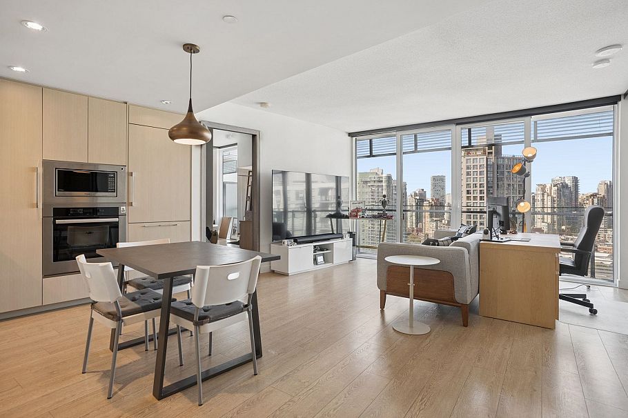 2401 89 Nelson Street Vancouver, BC - 11