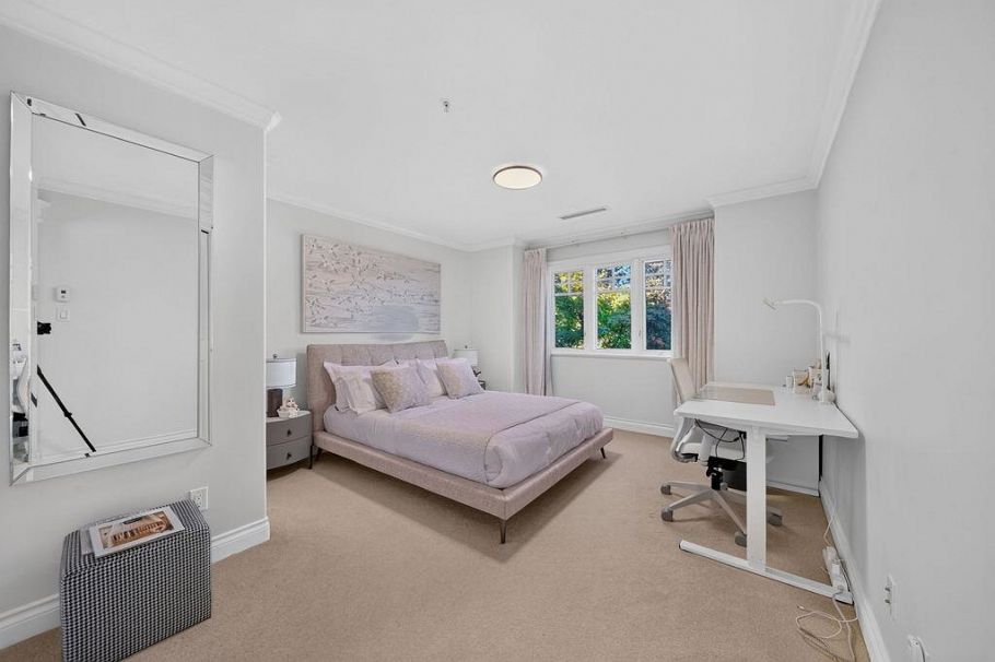 1568 W 32nd Avenue Vancouver, BC - 16