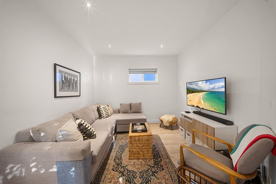 929 E 30th Avenue Vancouver, BC - 11