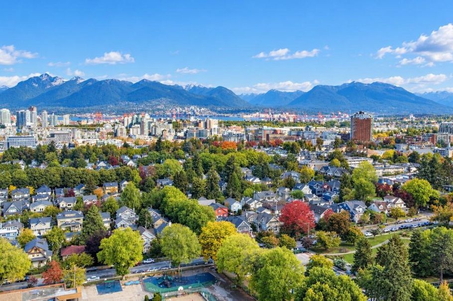 174 W 16th Avenue Vancouver, BC - 3