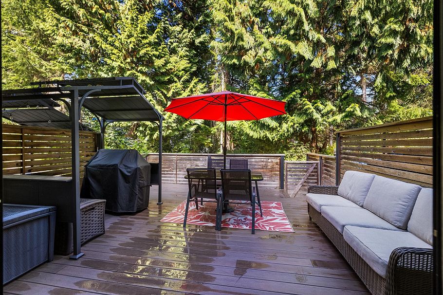 58 1930 Cedar Village Crescent North Vancouver, BC - 18