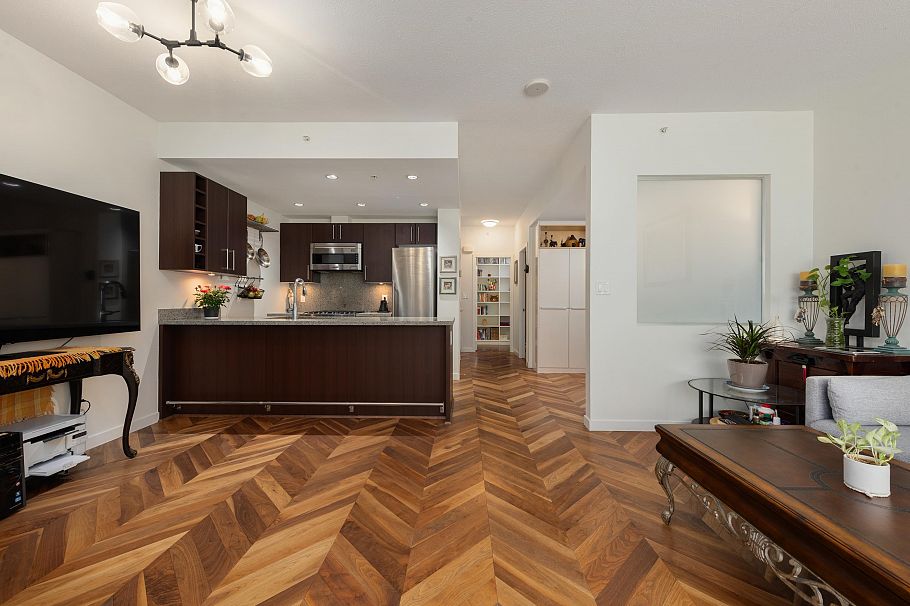 253 108 W 1st Avenue Vancouver, BC - 6