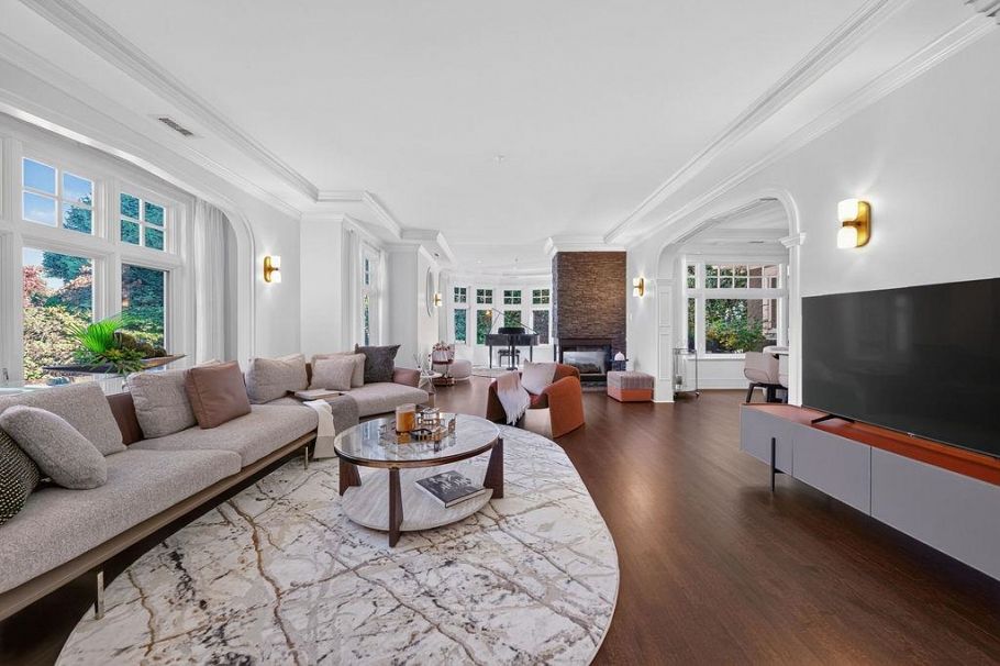 1568 W 32nd Avenue Vancouver, BC - 4