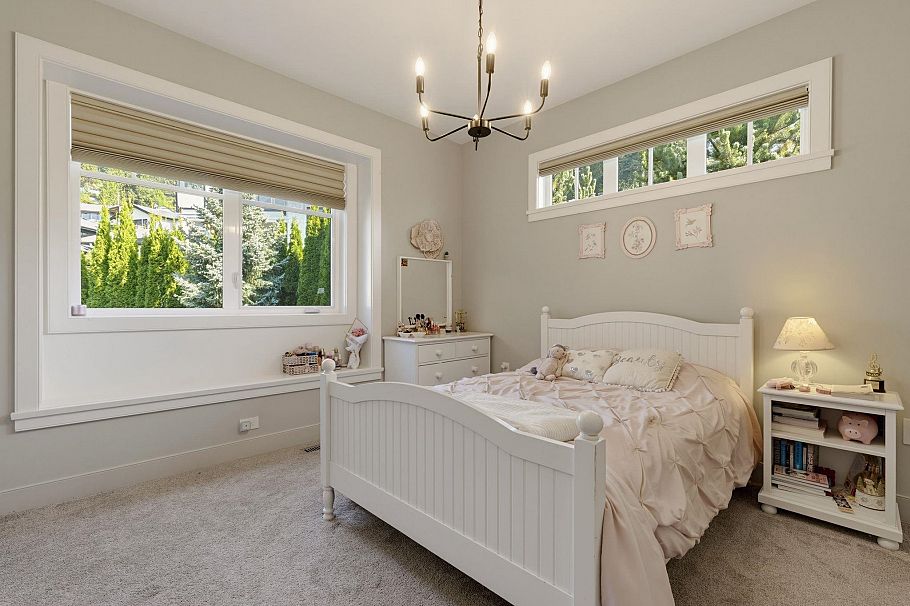 285 Monteray Avenue North Vancouver, BC - 30