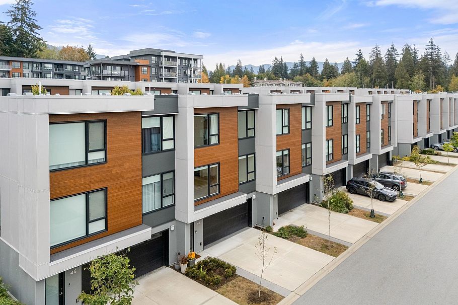 44 3597 Malsum Drive North Vancouver, BC - 34