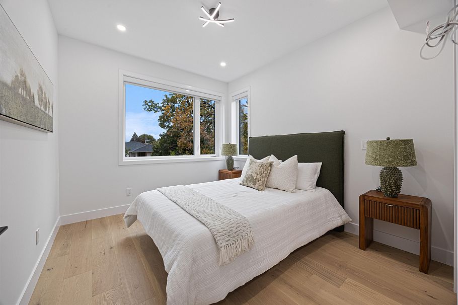1 2070 E 26th Avenue Vancouver, BC - 15