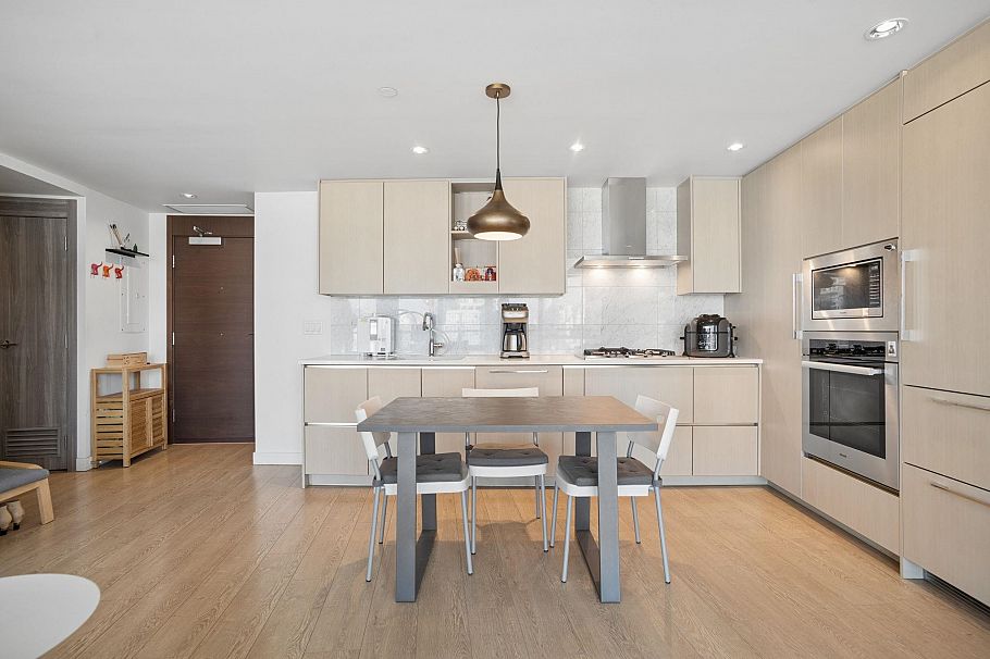 2401 89 Nelson Street Vancouver, BC - 10