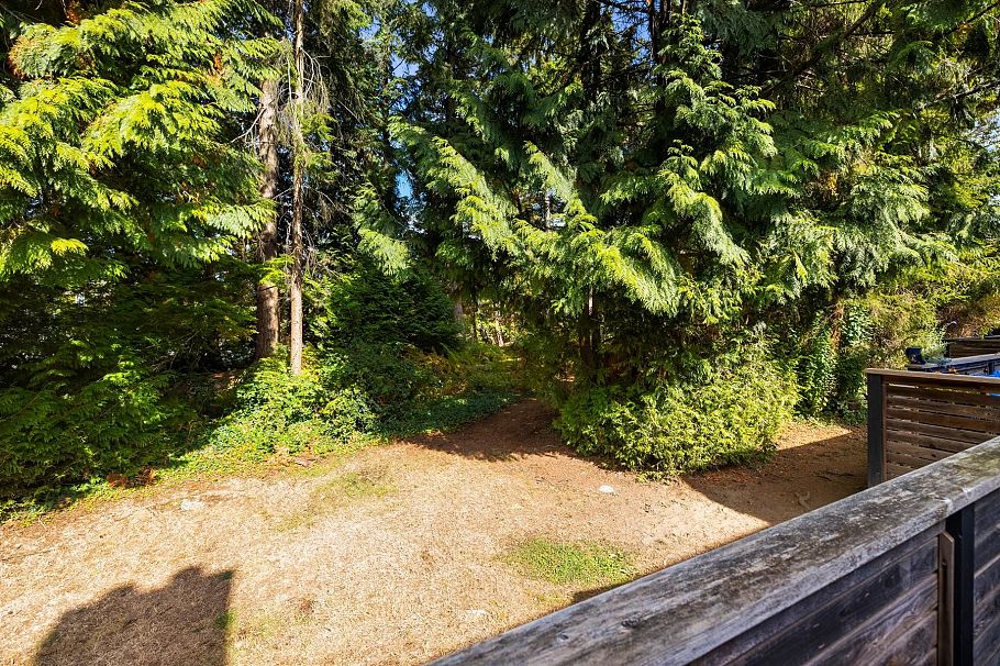 58 1930 Cedar Village Crescent North Vancouver, BC - 20
