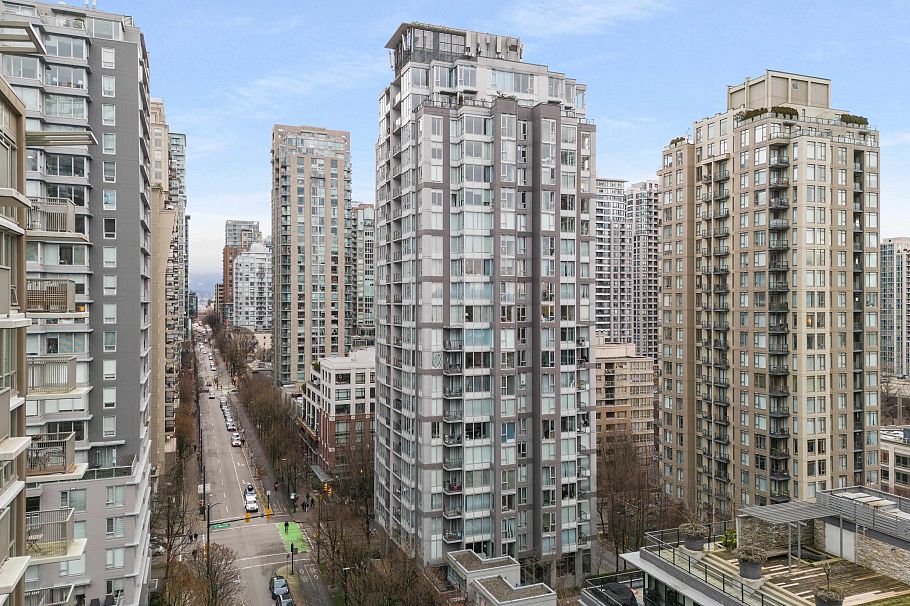 802 1010 Richards Street Vancouver, BC - 24