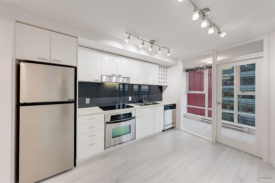 1509 111 W Georgia Street Vancouver, BC - 3