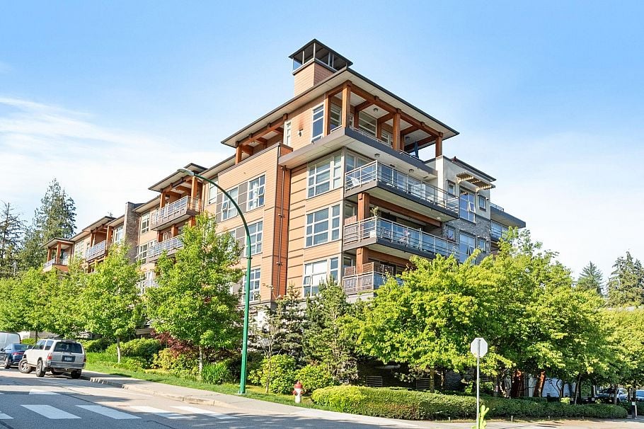 115 3602 Aldercrest Drive North Vancouver, BC - 5