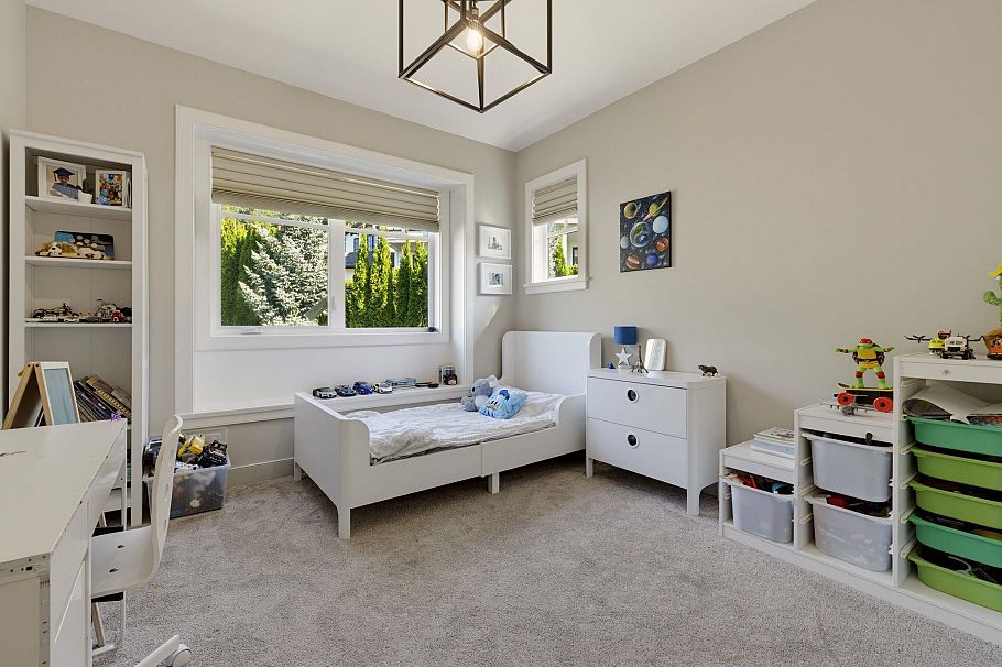 285 Monteray Avenue North Vancouver, BC - 29
