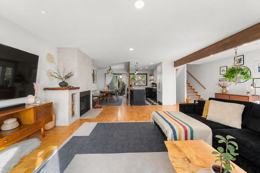 1952 Chesterfield Avenue North Vancouver, BC - 1