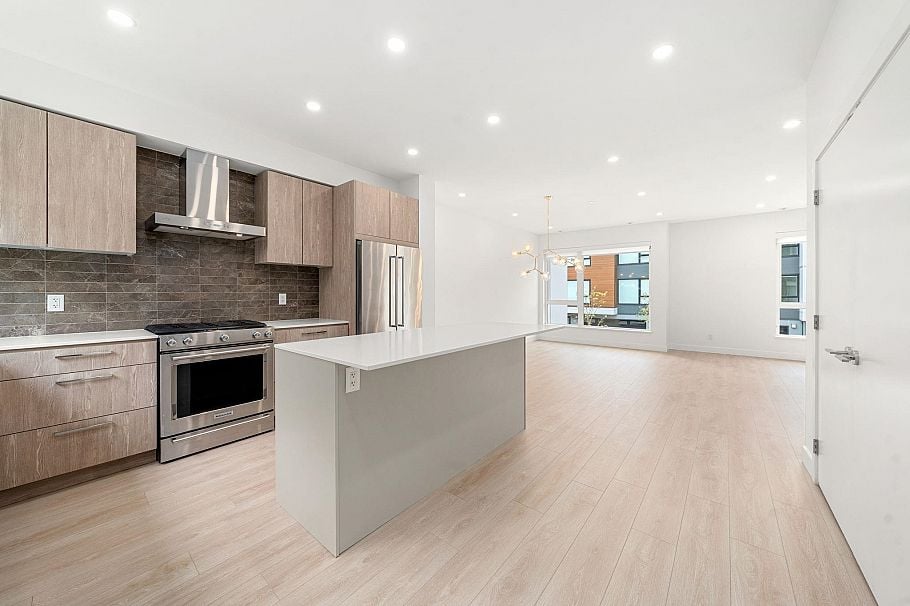 44 3597 Malsum Drive North Vancouver, BC - 4