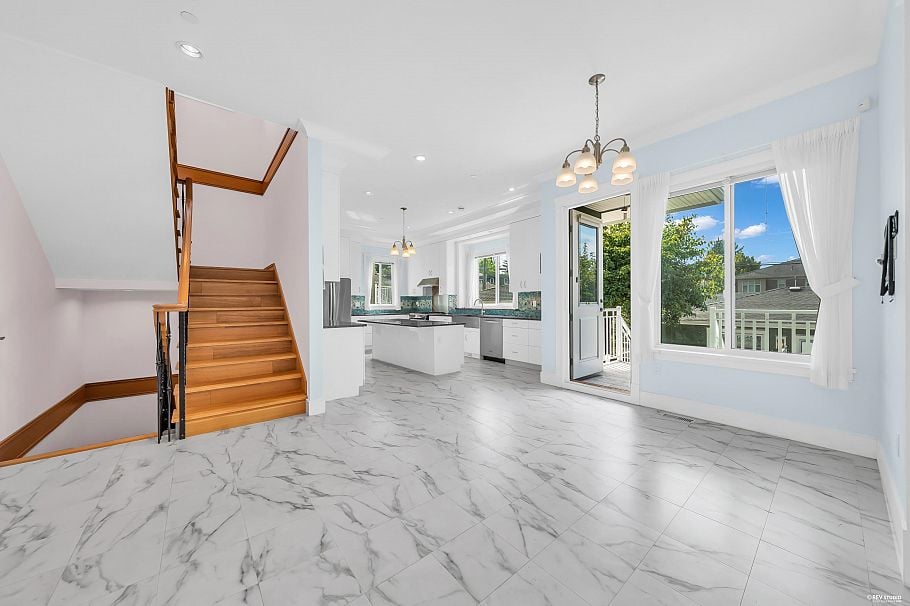 2246 W 22nd Avenue Vancouver, BC - 5